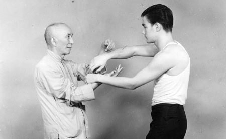 The_age_of_18_Bruce_Lee_and_Ye_Wen - wing chun kung fu guide